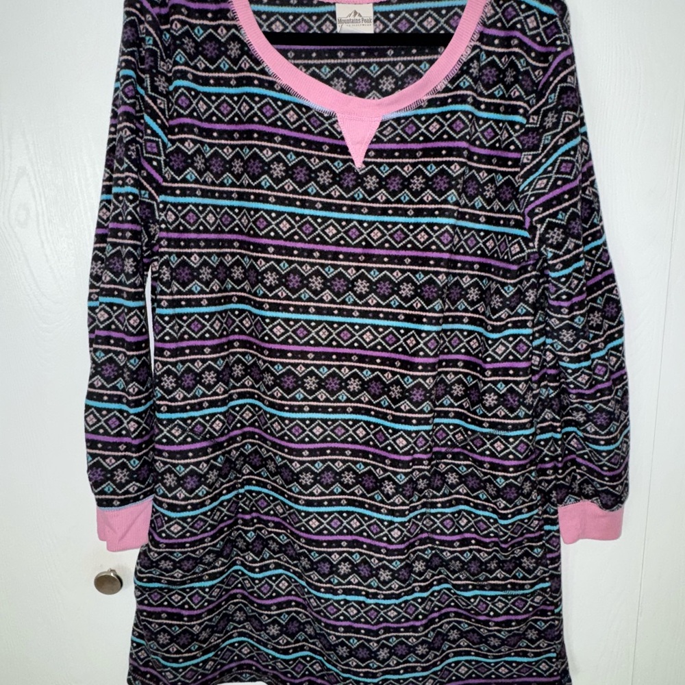 Geometric Pattern Long Sleeve Dress with Pink Accents
